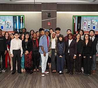 Chef Marcus Samuelsson with the students.